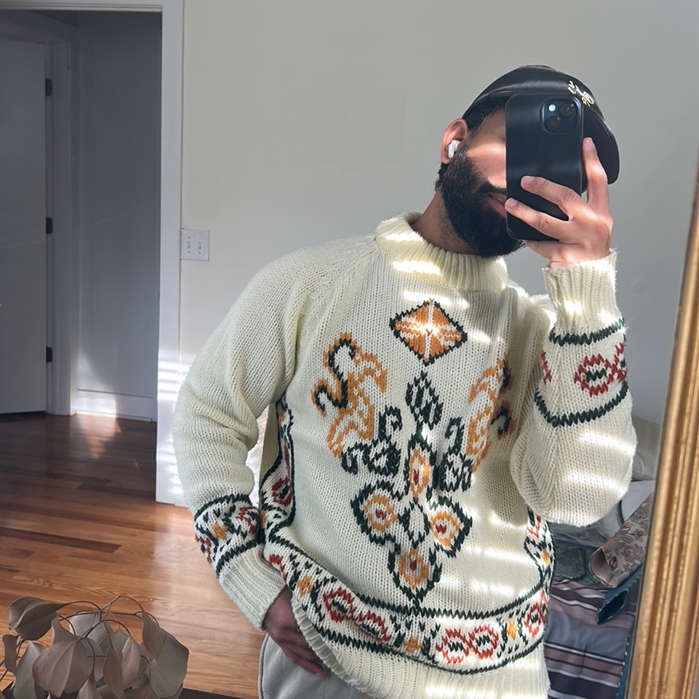 Knit sweater - Picture 6 of 7